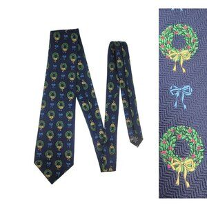 ⭐American Greetings Vintage Men's Christmas Wreath  Blue Green 100% Silk Tie